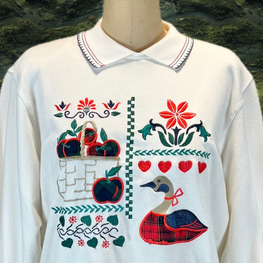 VINTAGE country cottage long sleeve knit collar top goose apple basket heart 90s